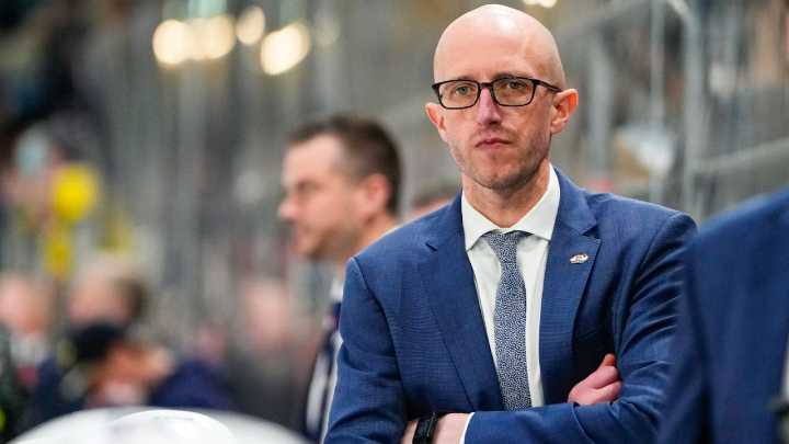 Muse hired as Penguins coach, replaces Sullivan