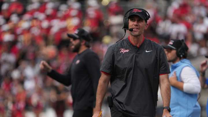'Like John Wayne': To succeed at Western Kentucky, Tyson Helton seeks gunslingers