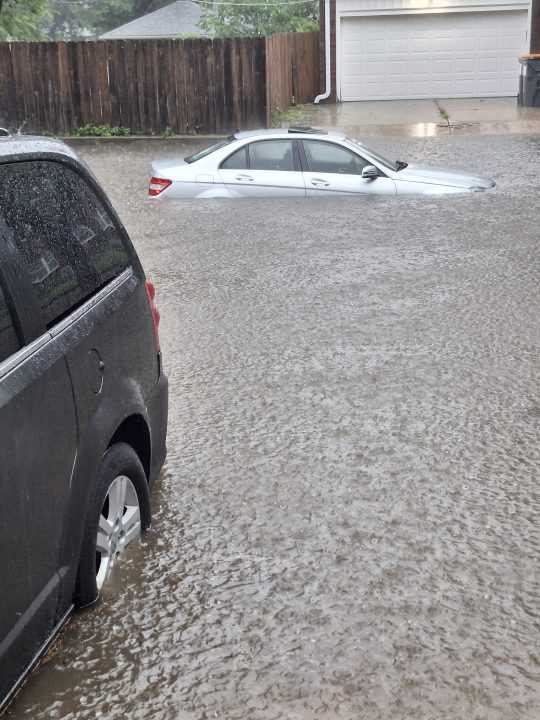 1 dead after severe weather tears through central US, including flooding in Texas and Kansas