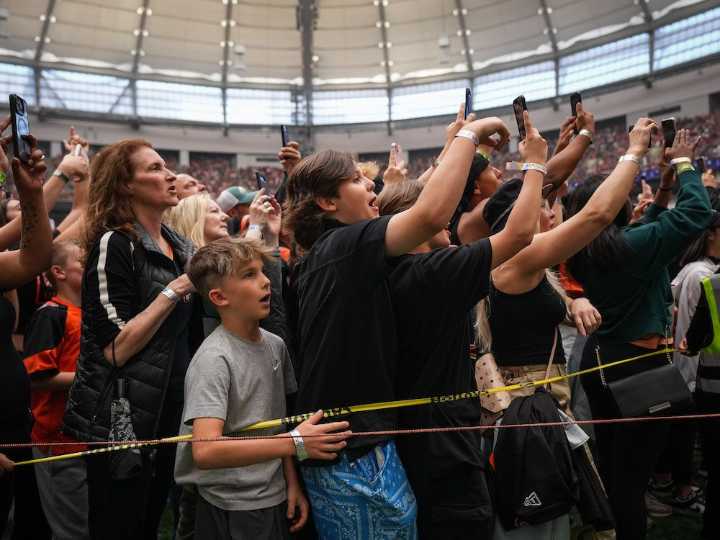 Can I smoke weed in B.C. Place for the B.C. Lions' Snoop Dogg concert?