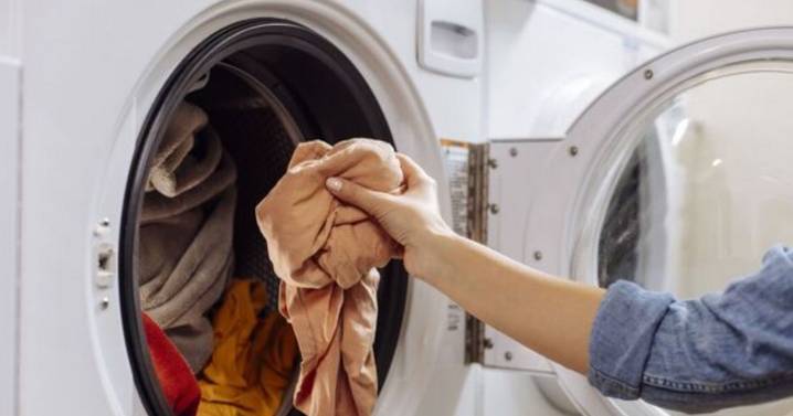 UK households being handed 'free washing machine, fridge or £200 cash'