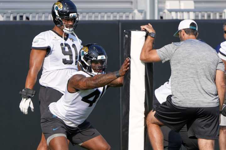 Mass in the past: Josh Hines-Allen and his Jaguars teammates slim down in hopes of turning up