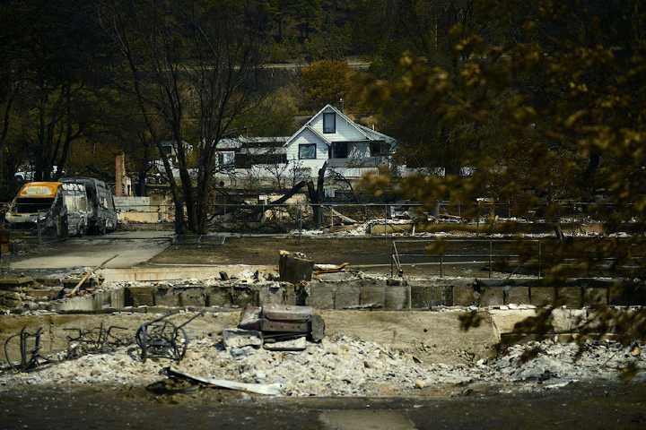 How British Columbians can prepare their homes in the threat of wildfires