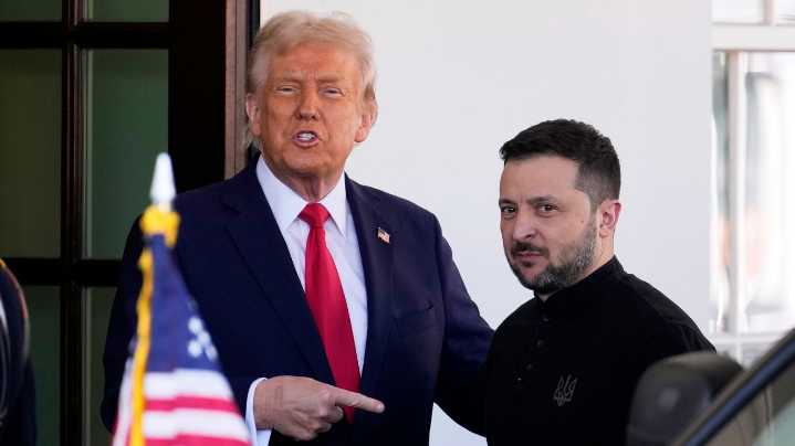Scoop: Trump admired Ukraine's "badass" attack, sources say