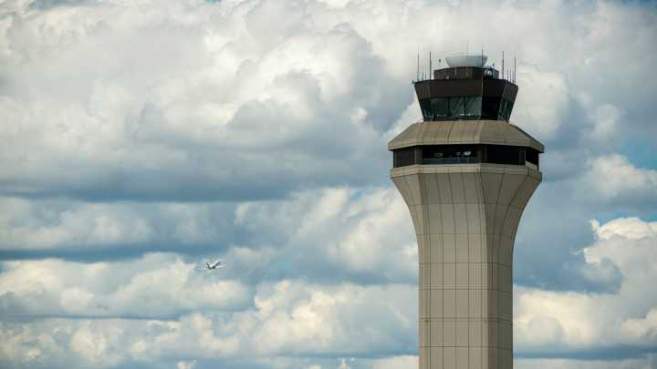 Man called in bomb threat after missing his flight at DTW, federal authorities say