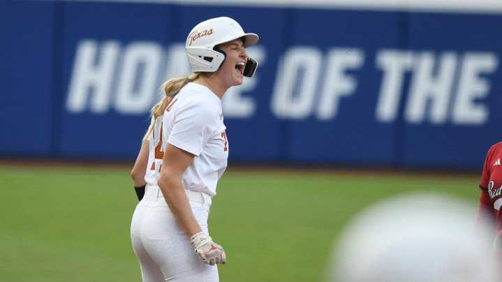 Texas Longhorns win softball national championship after dominating Texas Tech