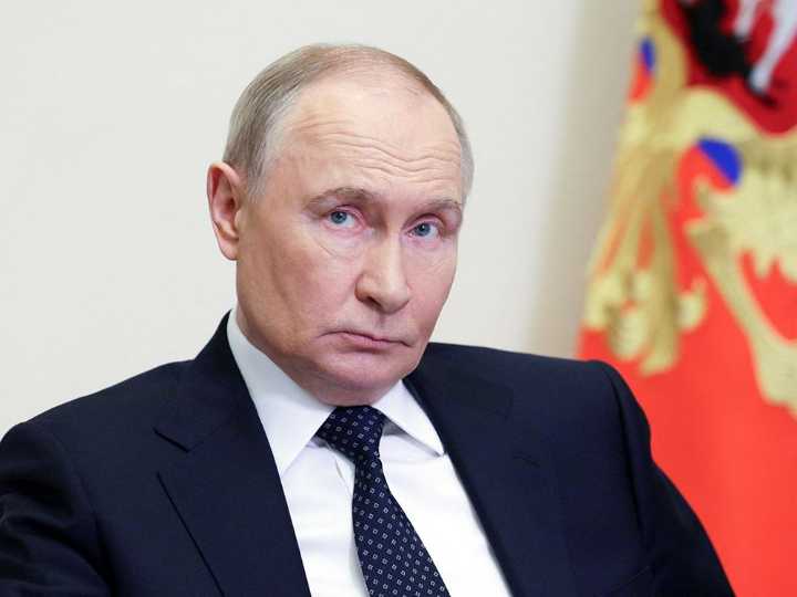 Putin vowed to respond to Ukraine's attack on Russian airfields: Trump