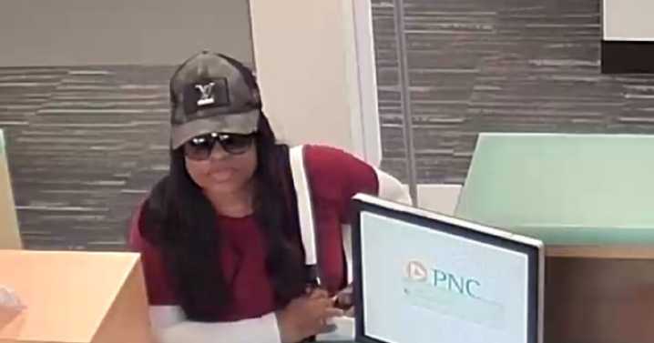 Port St. Lucie police looking for woman who robbed bank