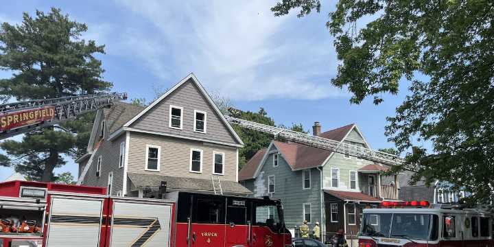 Crews battle fire on Dawes Street in Springfield