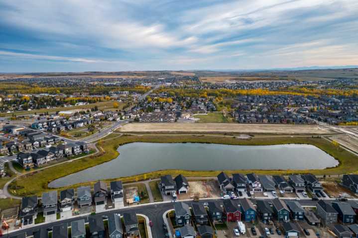 House sales in these spots by Calgary are seeing the largest drops
