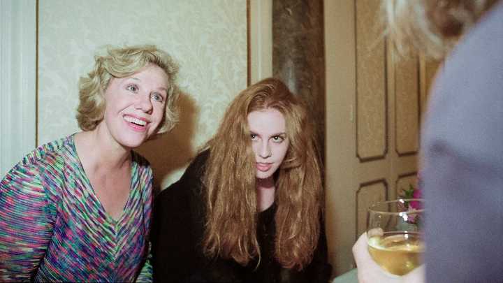 Molly Jong-Fast on Mom Erica Jong, Dementia, Sobriety and Joe Biden