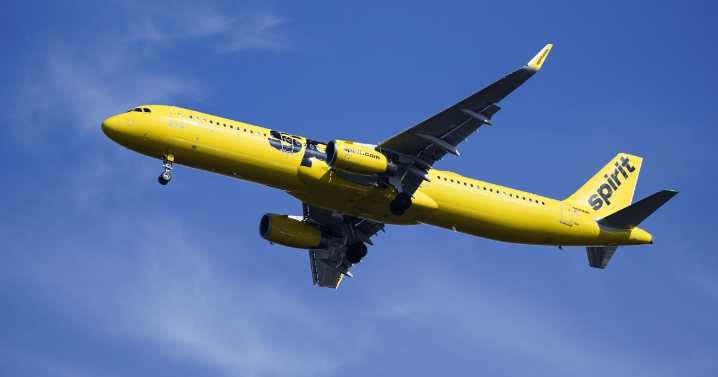 Bomb threat forces Spirit plane to be evacuated at DTW