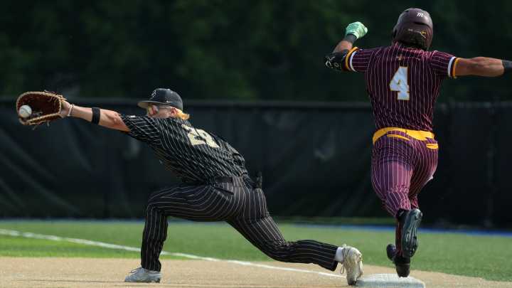 WATCH: Carlos Smith knows how important momentum is for Walsh Jesuit