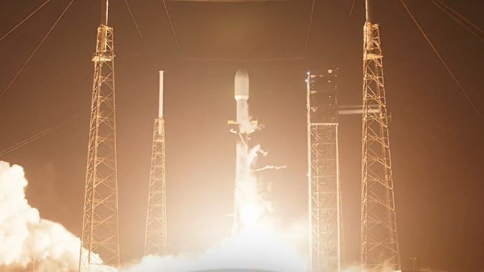 SpaceX to launch SiriusXM mission from Florida coast