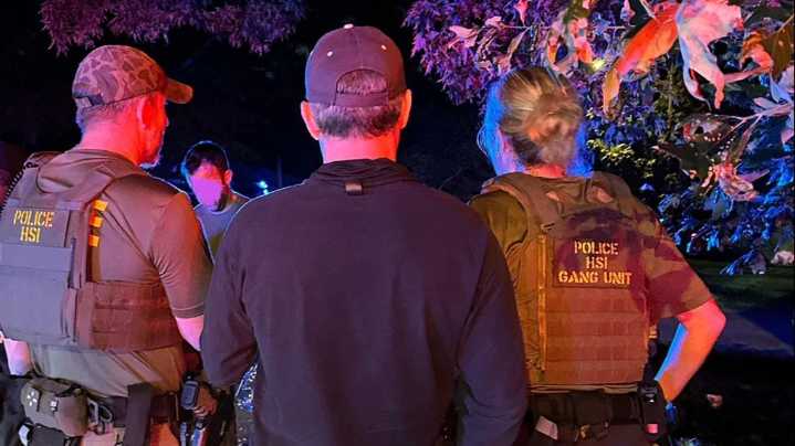 7 arrested after allegations of trafficking and sexual servitude at Mableton home, feds say