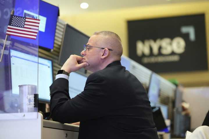 Wall Street drifts ahead of Friday’s jobs report