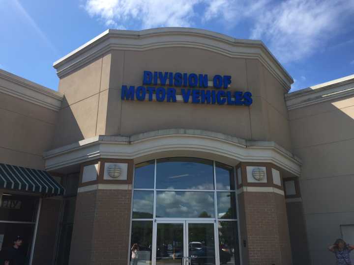 DMV warn residents of text message scam