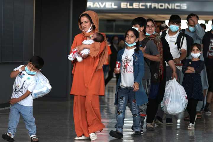Trump issues travel ban, bars Afghans from entry into US