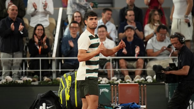 Carlos Alcaraz reaches final after Lorenzo Musetti retires with injury in fourth set