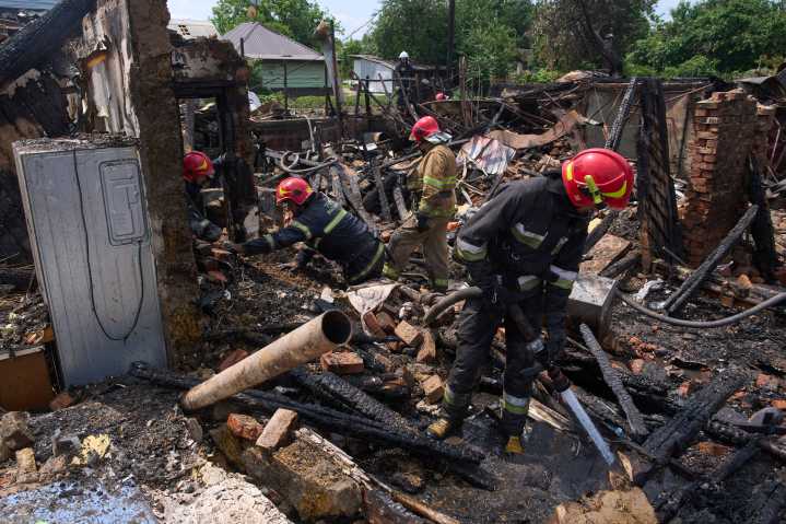 Russian strike kills 5 in Ukraine, including a 1-year
