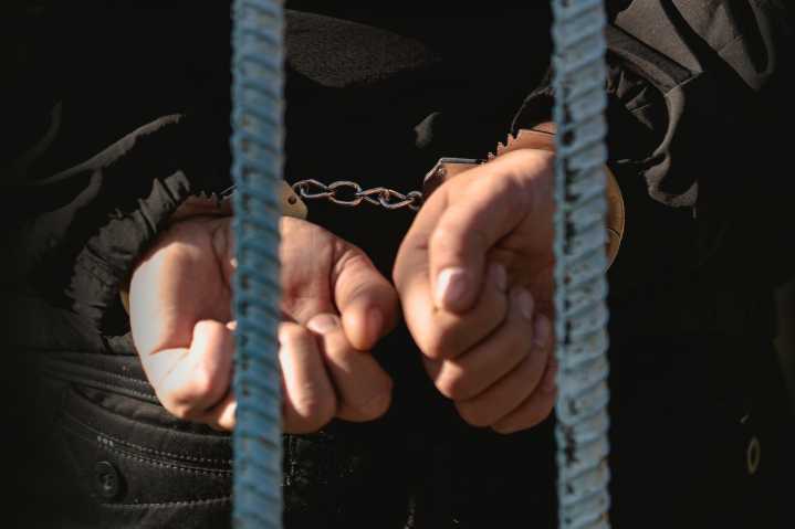 Exagente de Texas condenado a 14 años de prisión por abuso sexual infantil