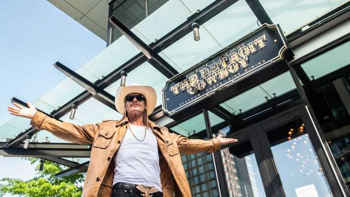 Donald Trump endorses Kid Rock's new restaurant, calls rocker 'Bob'