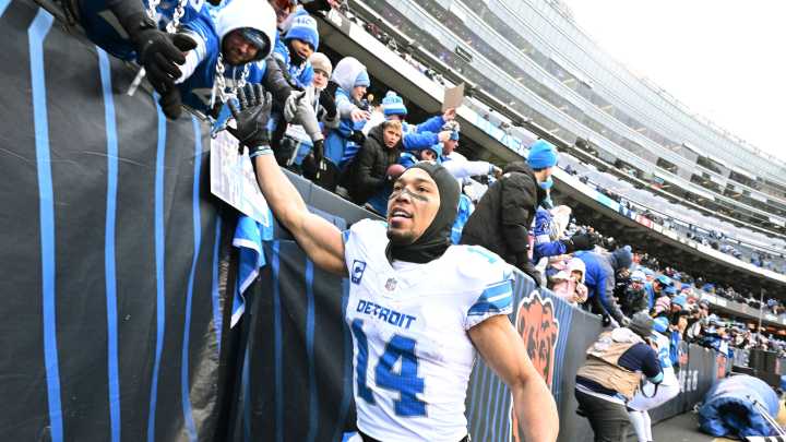 Lions receiver Amon-Ra St. Brown details offseason knee surgery