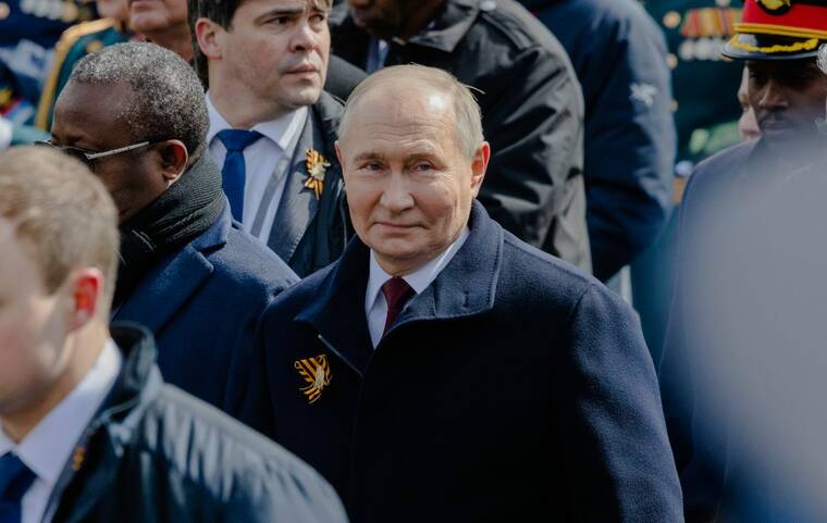 Trump says Putin will retaliate after Ukraine airfield attack