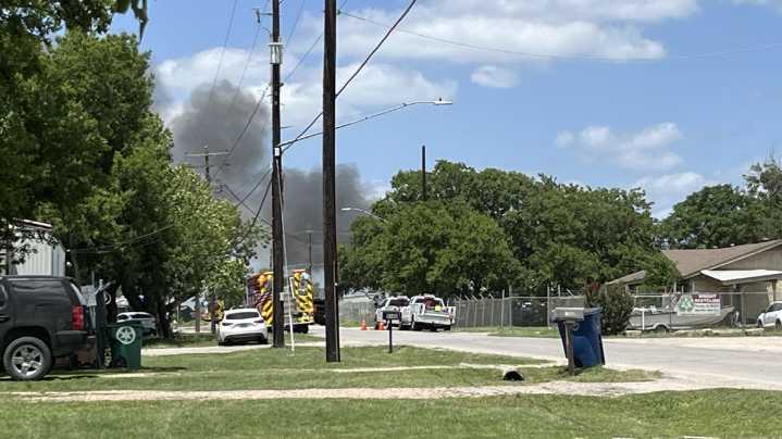 AFD crews battle fire in northeast Austin Friday afternoon
