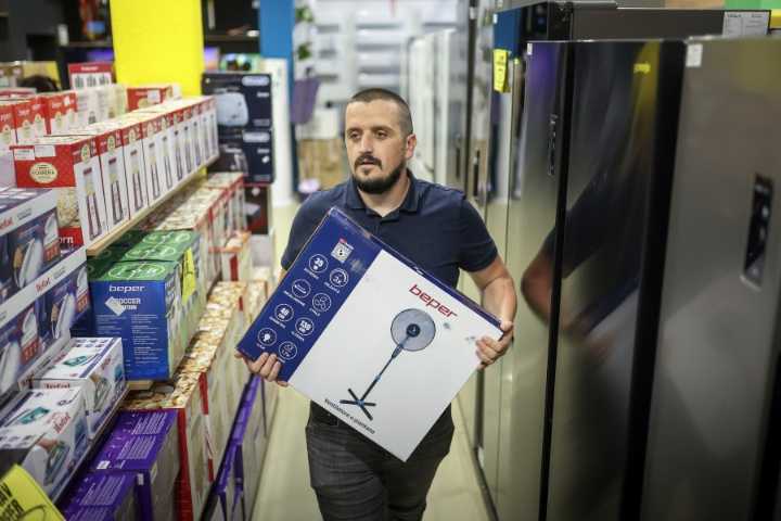Peckham or Sarajevo? Bosnian brothers spark joy with replica van from iconic British sitcom