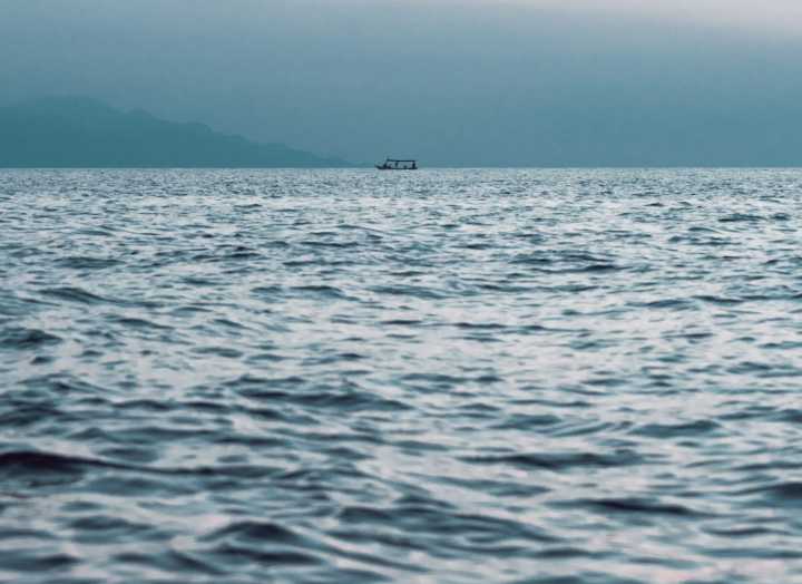 One Hospitalized After Boat Capsizes Near Pier in Gulfport