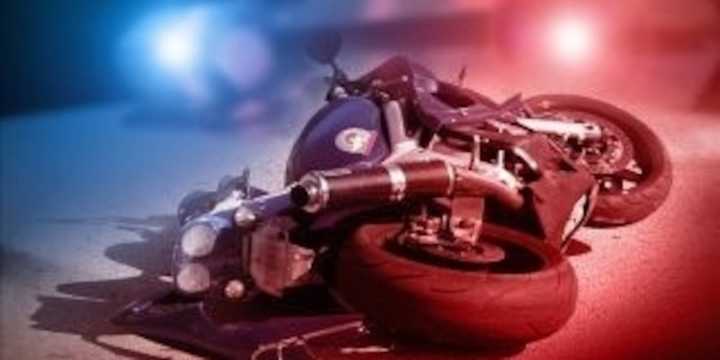 Pickup truck flees scene after crash with two motorcycles