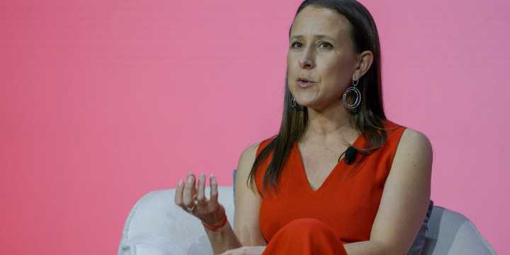 23andMe sets new auction with $305 million new bid from ex