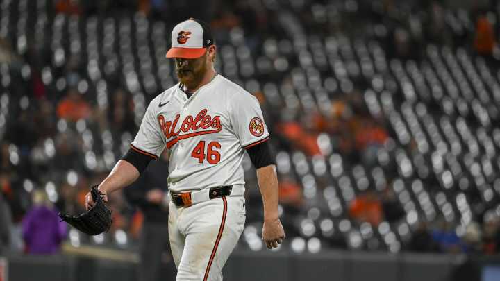 Braves call up franchise saves leader Craig Kimbrel a day after blowing a big lead