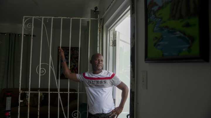 'You barely see people out': How immigration raids are reshaping daily life in Puerto Rico's Dominican enclave