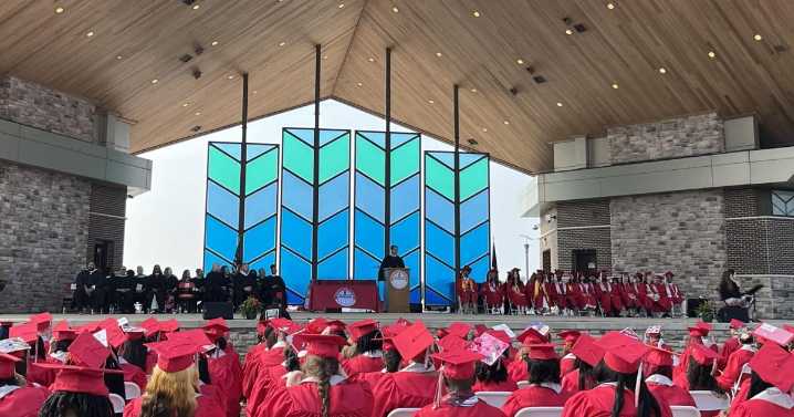 Morton grads encouraged to dream big and explore the world