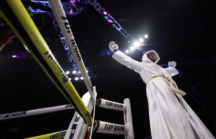 Norfolk's Keyshawn Davis misses weight, but WBO title fight moves forward