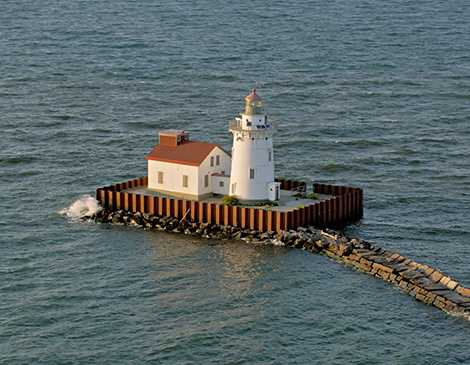 4 Lighthouses To Spot Along Lake Erie