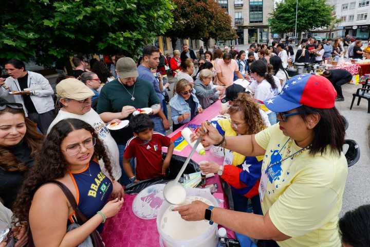 Picoteos internacionales en un municipio gallego donde conviven más de 70 nacionalidades