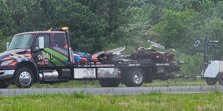 2 lanes reopen on I-22 East after 2-vehicle crash in Jefferson County
