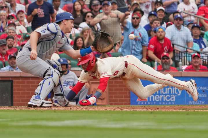 Dodgers’ timely hitting falters again in loss to Cardinals