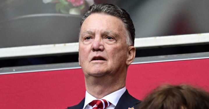 Man Utd attacked by Louis van Gaal as ex-manager piles in on the Glazer family 