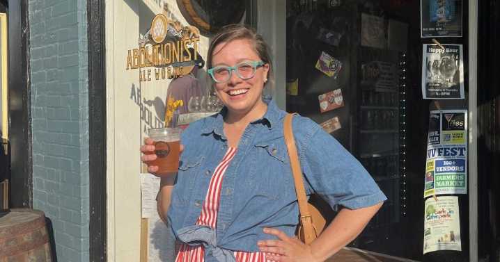 Charles Town walkers usher in ‘Hip Sips’ district
