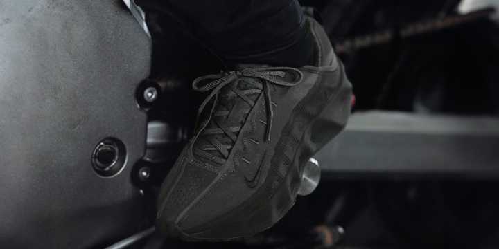 Hyein Seo Nike Ava Rover HQ2863