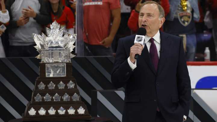 Everything to know about the Conn Smythe Trophy, awarded to NHL playoff MVP