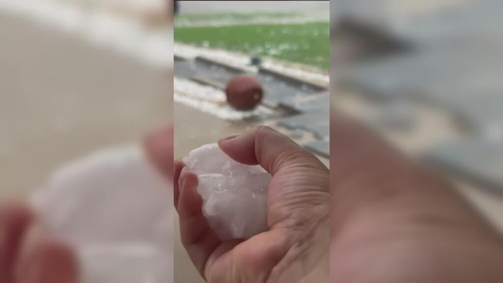 Parabrisas partidos y latonería averiada: granizo de gran tamaño cae en el norte de Texas