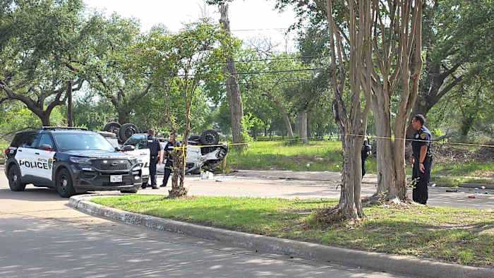 Car splits in half during major crash on Fondren Road in southwest Houston
