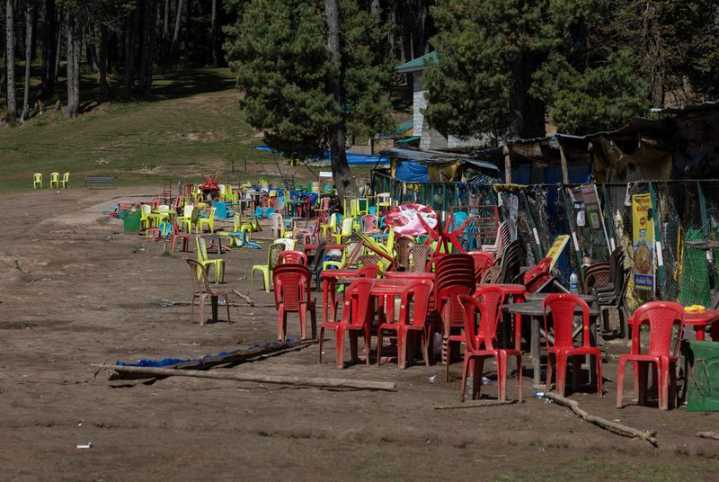 India vows to keep up development in Kashmir after tourist attack