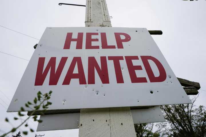 Hiring in the US slows, though employers still added a solid 139,000 jobs in May