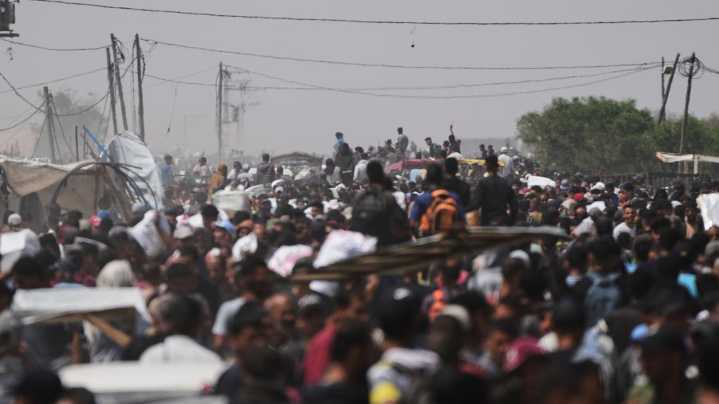 Israel backs an anti-Hamas armed group known for looting aid in Gaza. Here's what we know